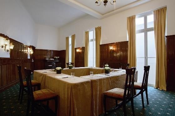 B4 Park Hotel