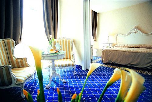 Hotel B4 Park 4*